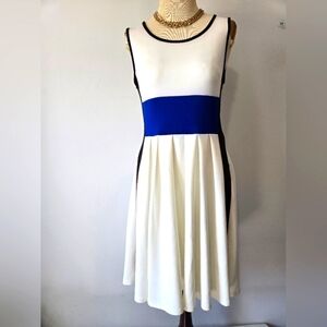 Lori Michaels White and Blue Pleated Midi Dress. Size Small